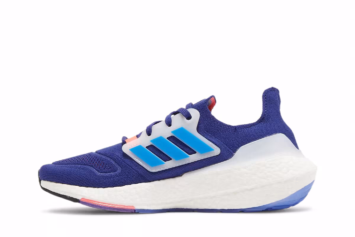 adidas UltraBoost 22 Legacy Indigo, view 4