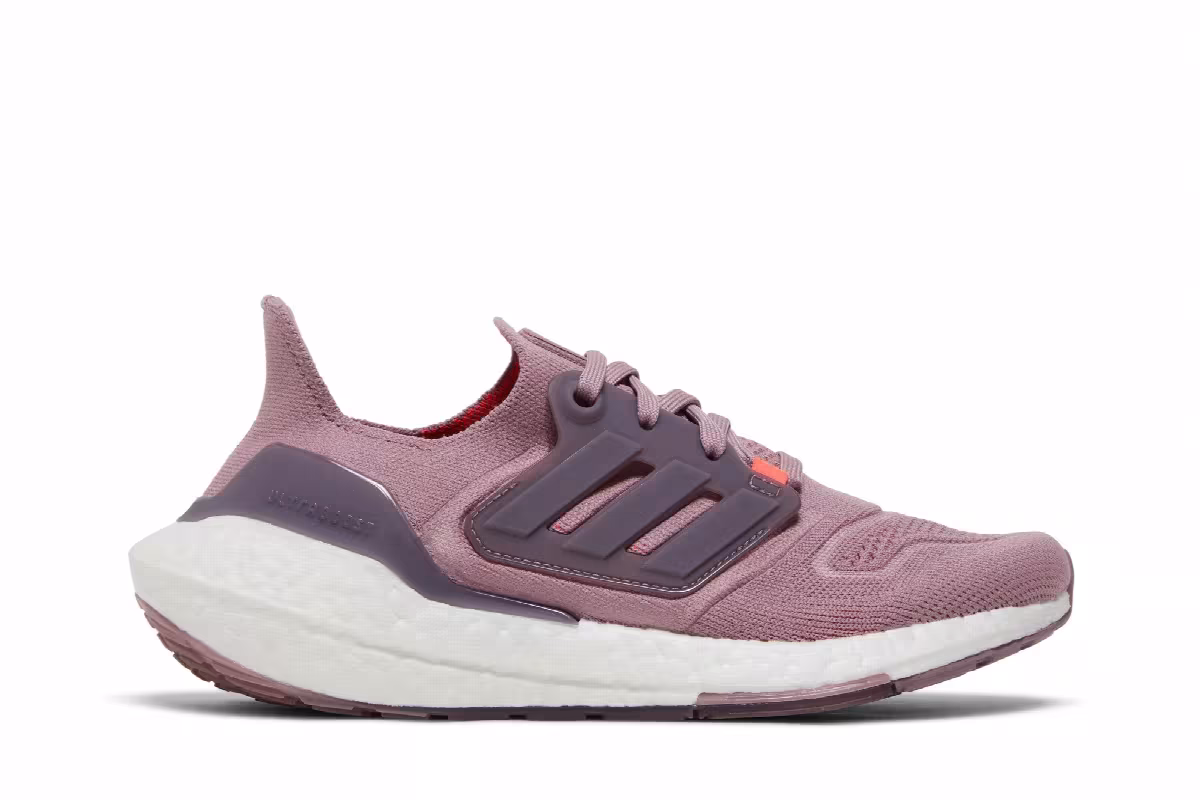 Adidas UltraBoost 22 Big Kid Magic Mauve, view 2