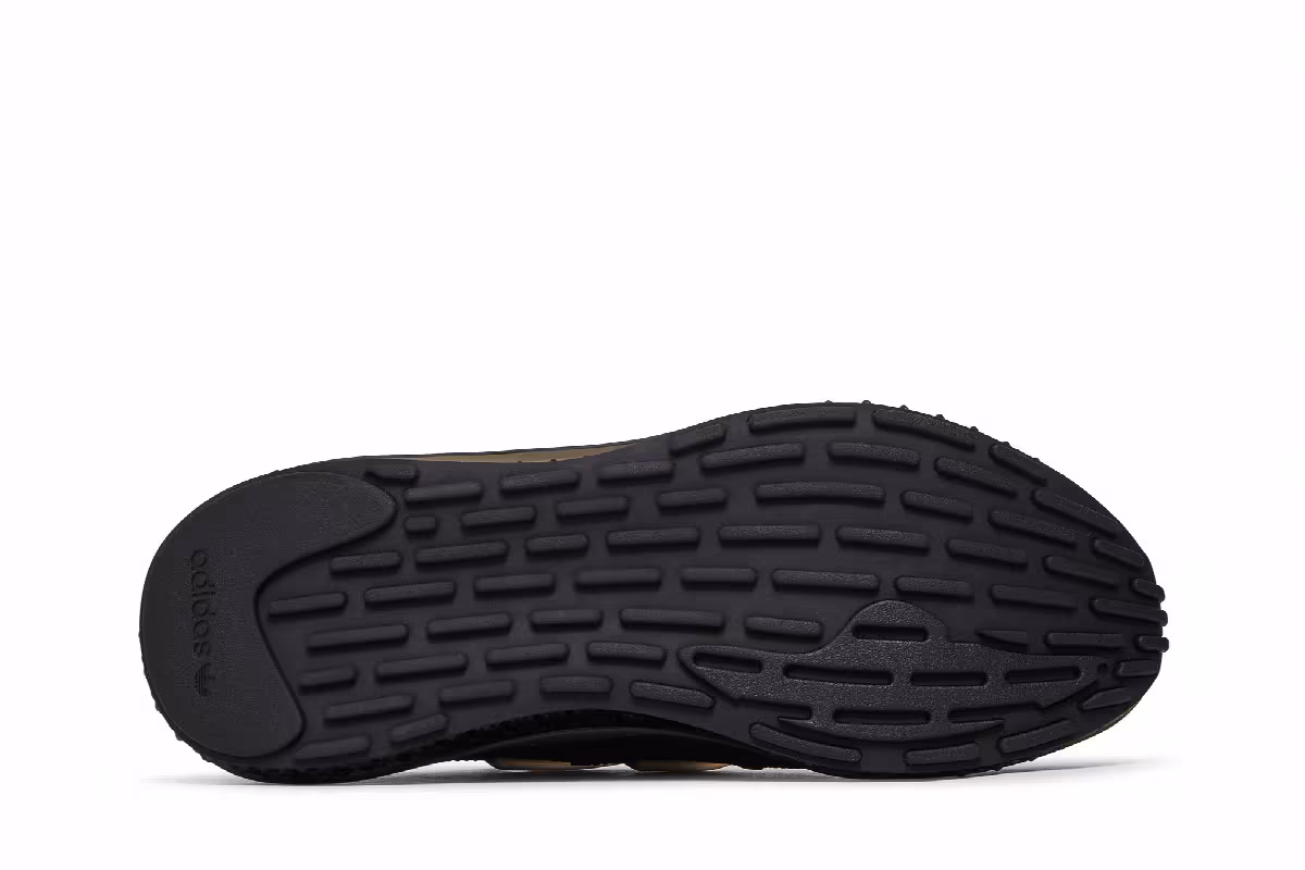adidas 4D Fusio Triple Black, view 5