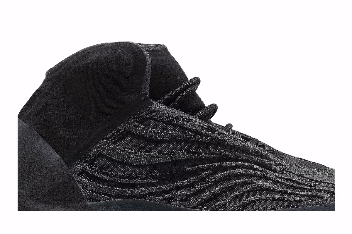 adidas Yeezy Quantum Onyx, view 3