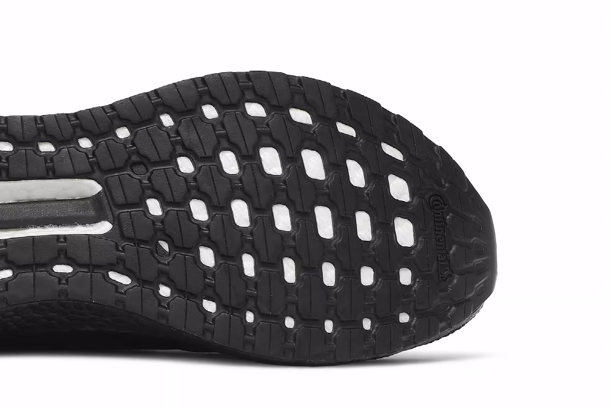 James Bond 007 x adidas UltraBoost 20 No Time to Die - Triple Black, view 6