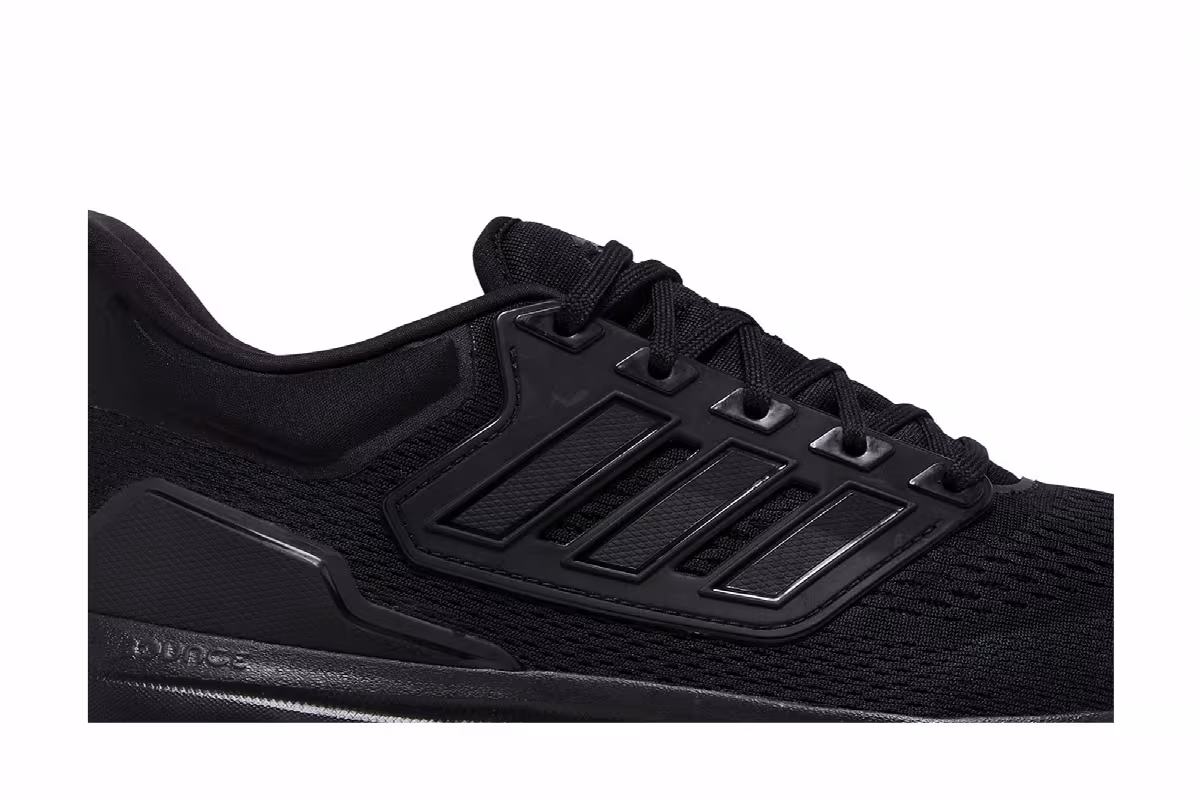 adidas EQ21 Run Triple Black, view 3