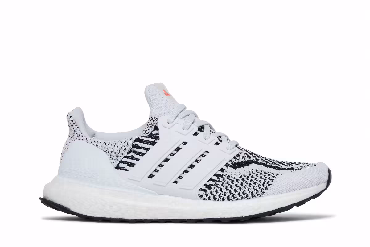 adidas UltraBoost 5.0 DNA Primeblue J White Black, view 2