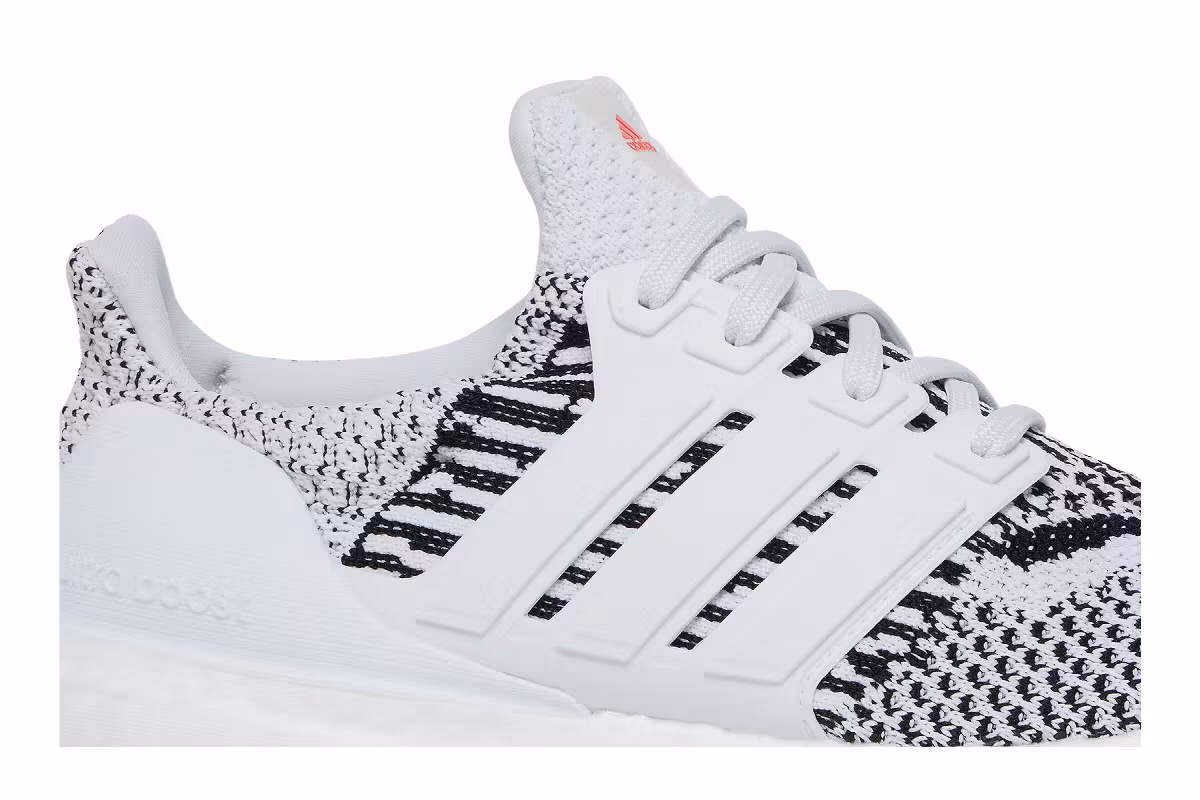adidas UltraBoost 5.0 DNA Primeblue J White Black, view 3