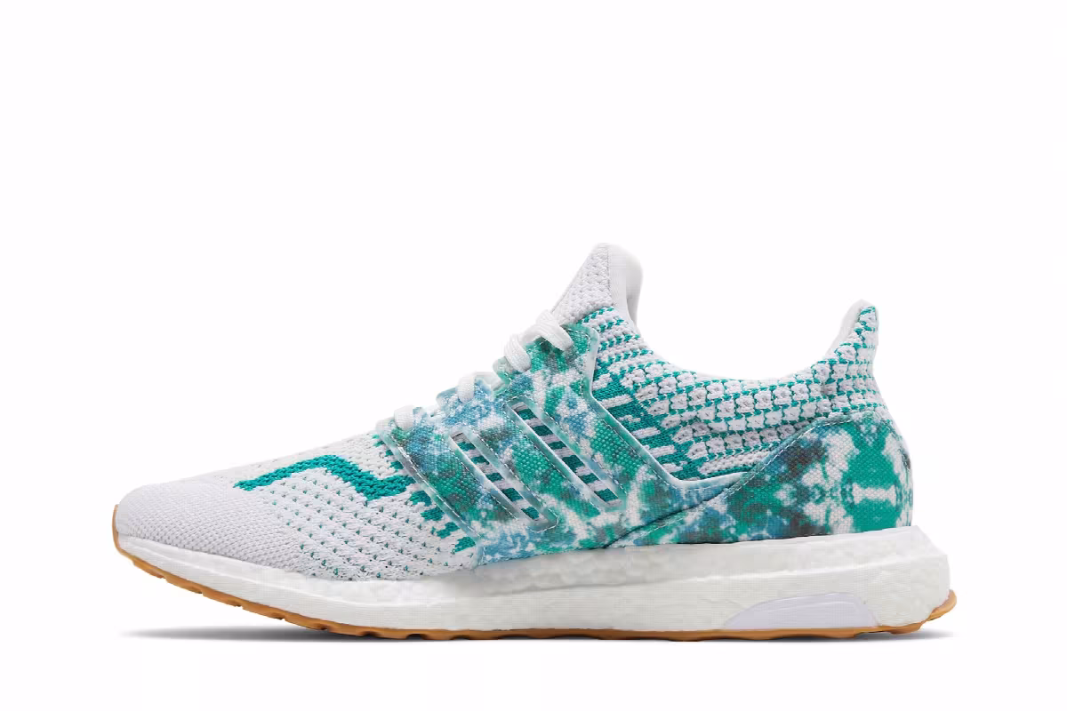 adidas UltraBoost 5.0 Cloud White Green, view 4