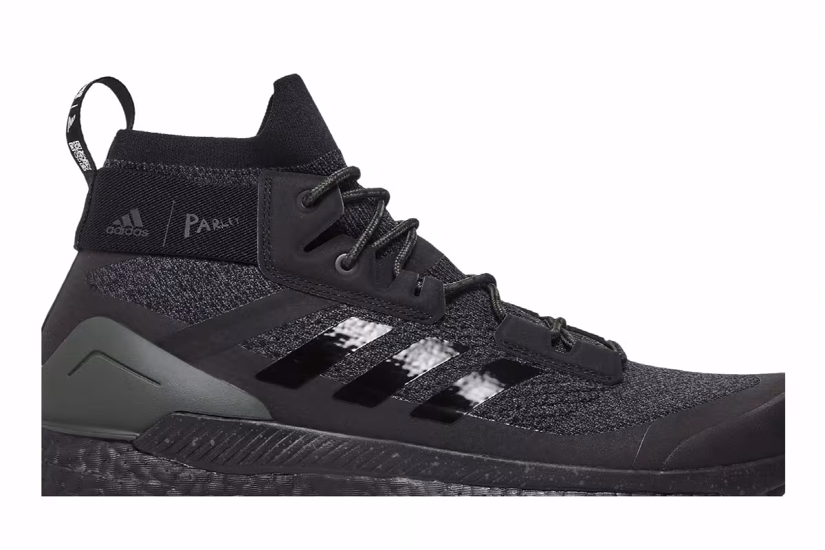 Parley x adidas Terrex Free Hiker Black, view 3