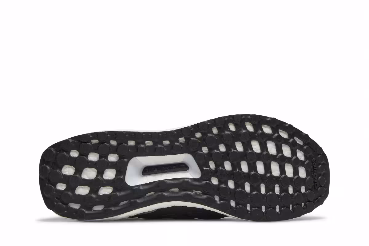 adidas UltraBoost 4.0 DNA Black Silver Metallic, view 5
