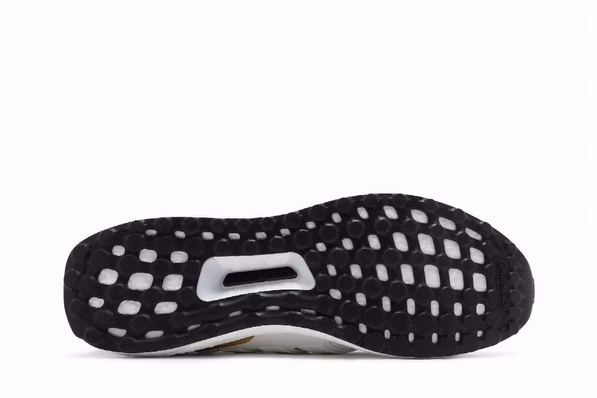 adidas UltraBoost 4.0 DNA White Gold Metallic, view 5