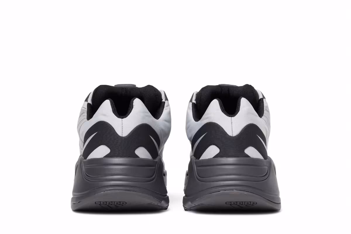 adidas Men's Yeezy Boost 700 MNVN Metallic, view 7