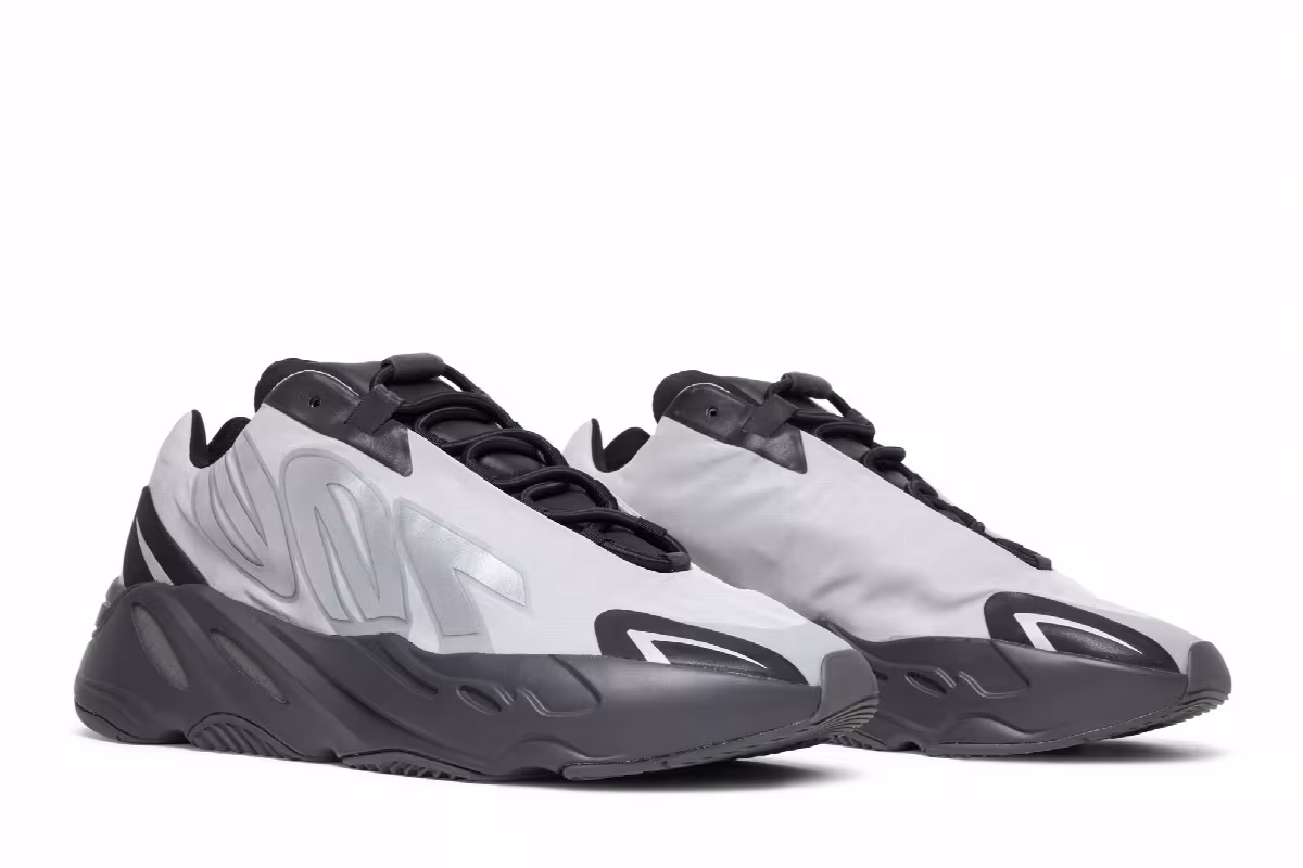 adidas Men's Yeezy Boost 700 MNVN Metallic, view 9