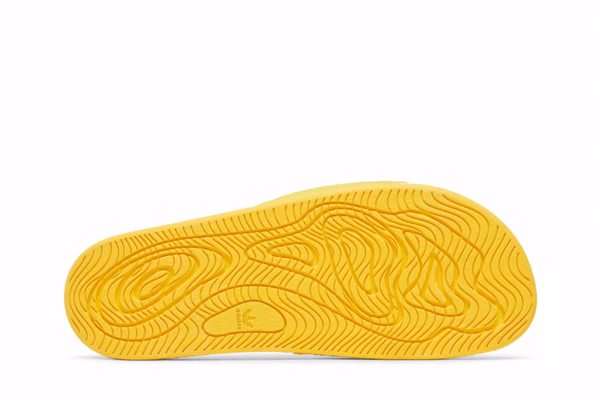 Pharrell x adidas Chancletas Hu Slides Bold Gold, view 5