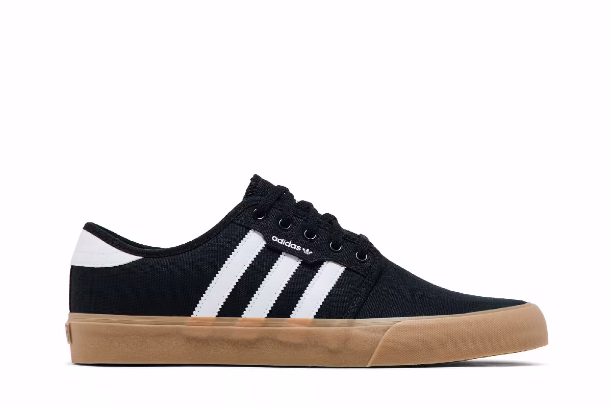 Adidas Seeley XT Black Gum, view 2