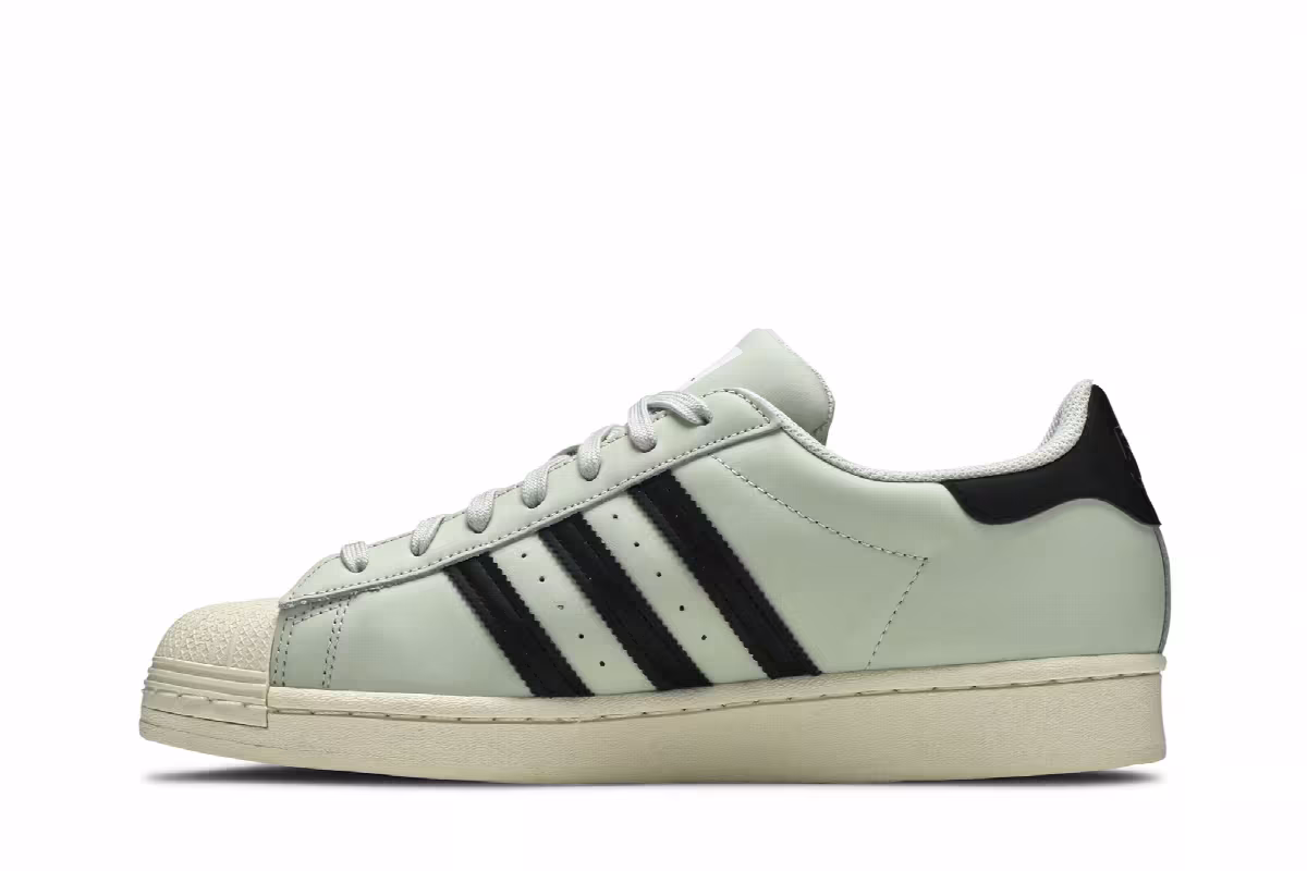 Star Wars x adidas Superstar The Child, view 4