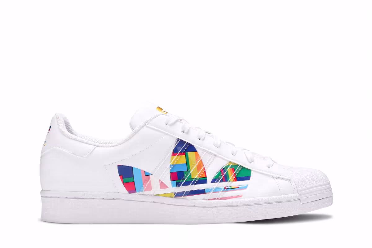 adidas Superstar Pride, view 2