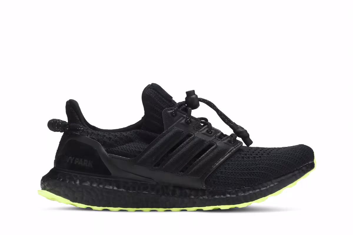 Ivy Park x adidas UltraBoost Black Hi-Res Yellow, view 2