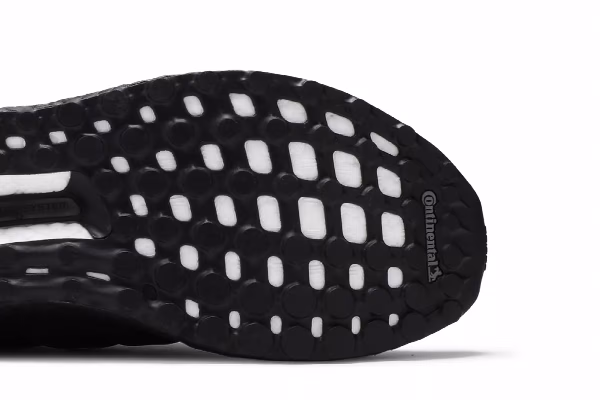 Adidas UltraBoost Black, view 6