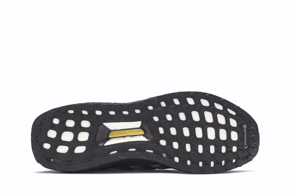 adidas UltraBoost DNA Metallic Gold, view 5
