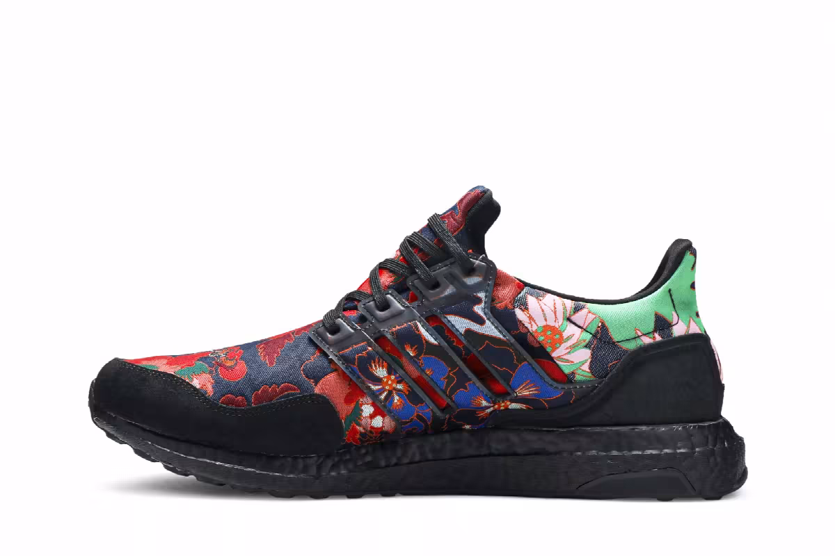 adidas UltraBoost DNA Floral, view 4