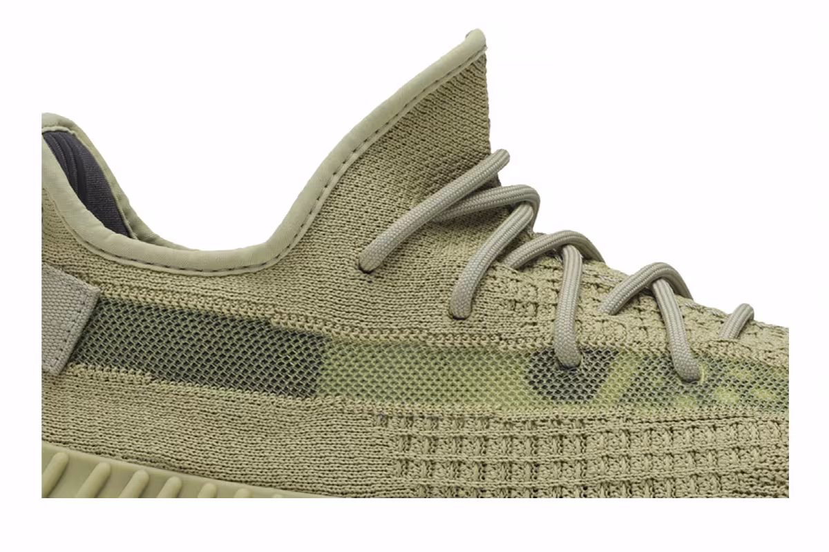 adidas Yeezy Boost 350 V2 Sulfur, view 3