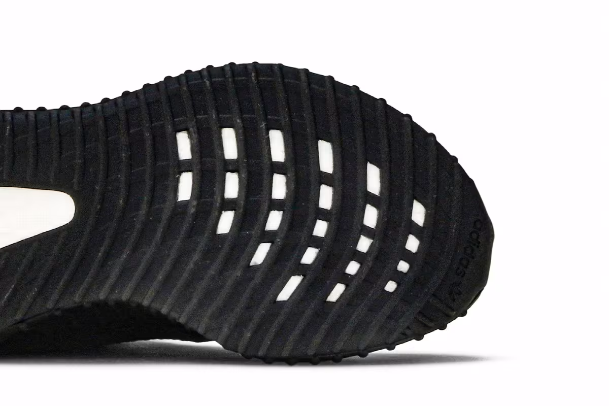 adidas Yeezy Boost 350 V2 Kids Bred, view 6