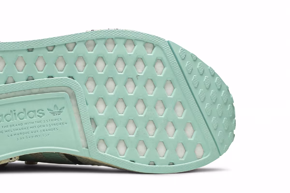 Star Wars x adidas Women's NMD_R1 The Child - Find Your Way, view 6