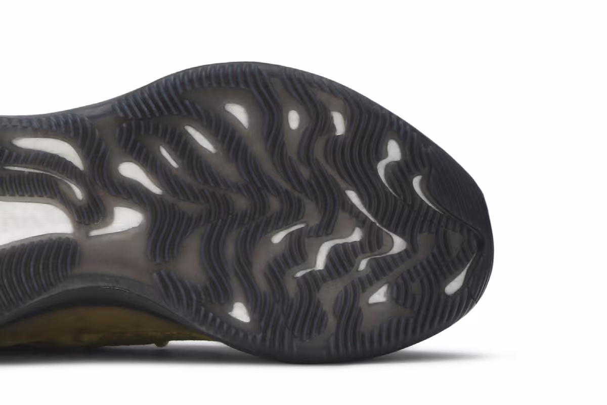 adidas Yeezy Boost 380 Hylte Glow, view 6