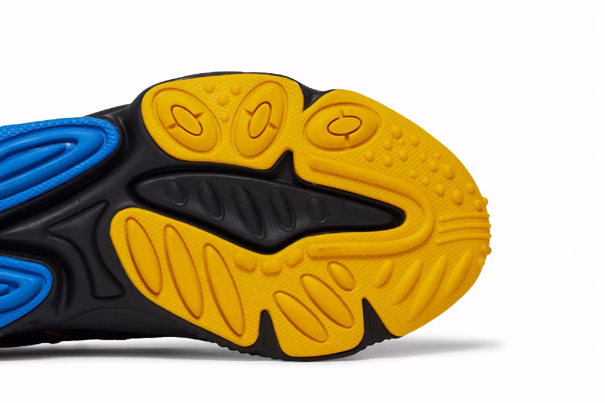 Angel Chen x adidas Ozweego Black Collegiate Green, view 6