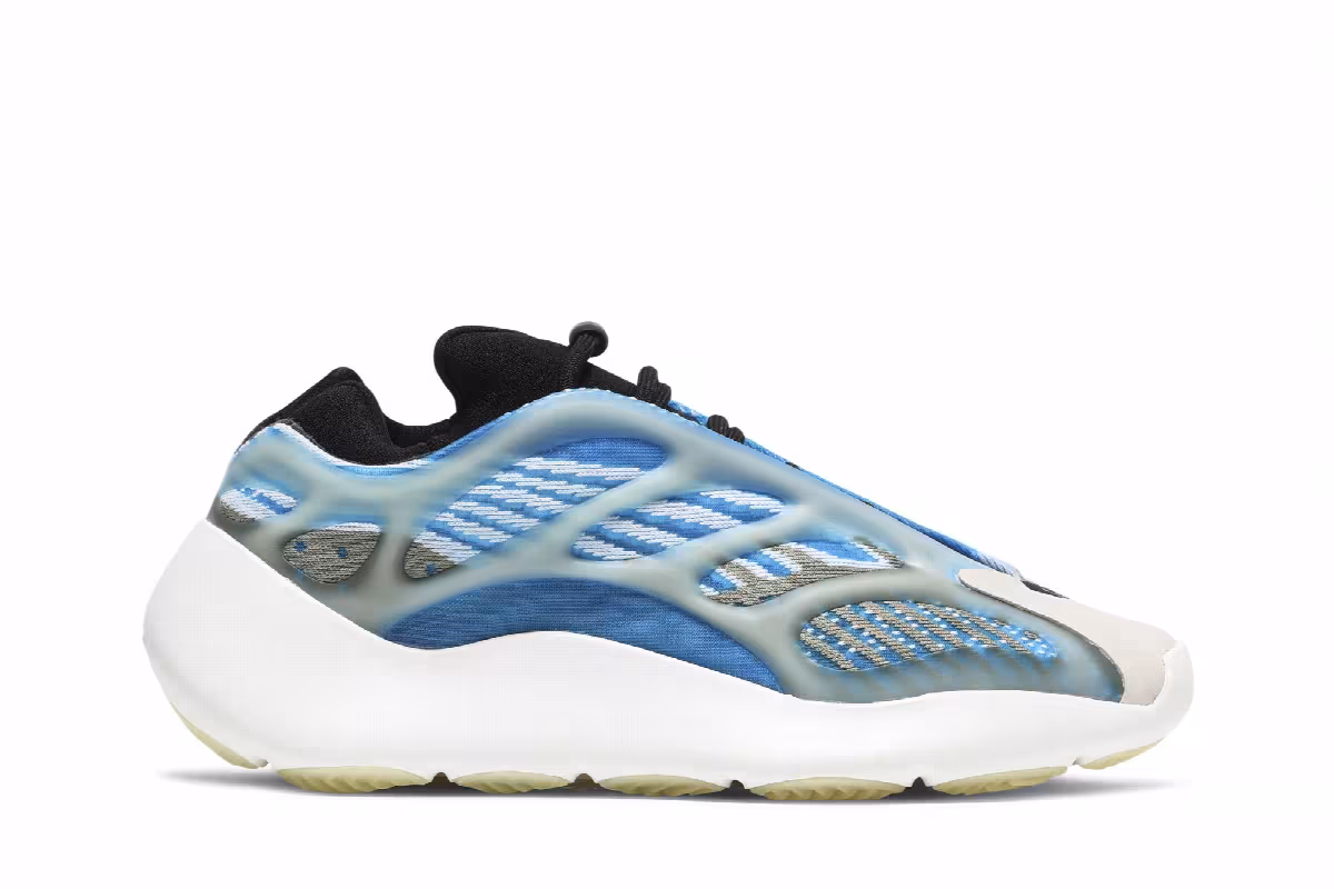 adidas Yeezy 700 V3 Arzareth, view 2