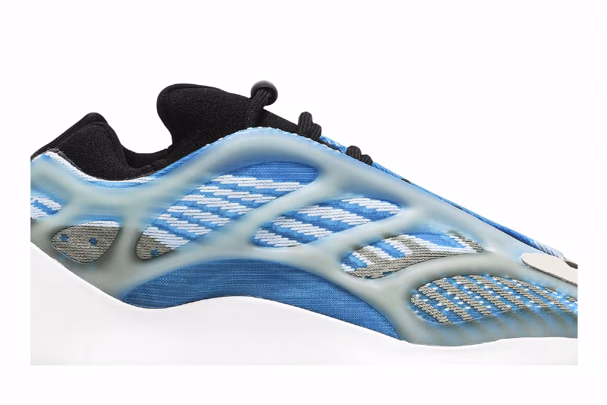 adidas Yeezy 700 V3 Arzareth, view 3