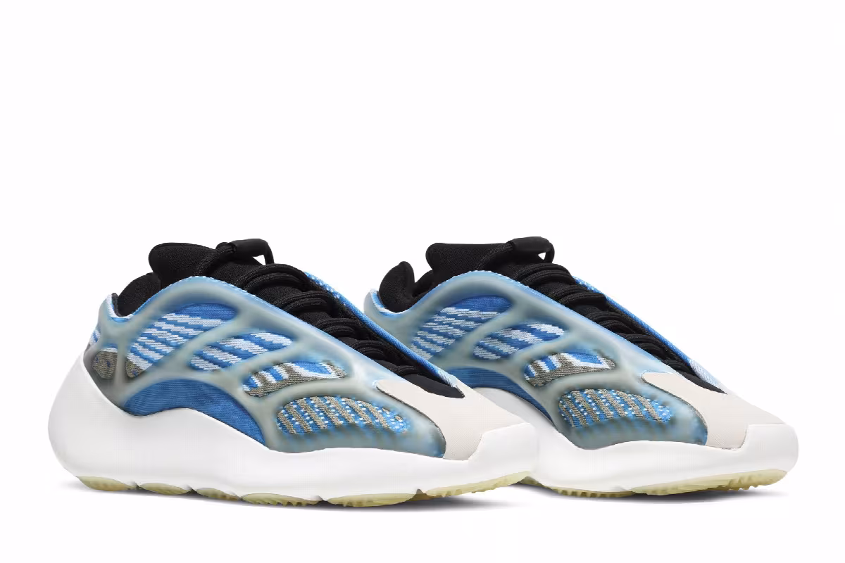 adidas Yeezy 700 V3 Arzareth, view 9
