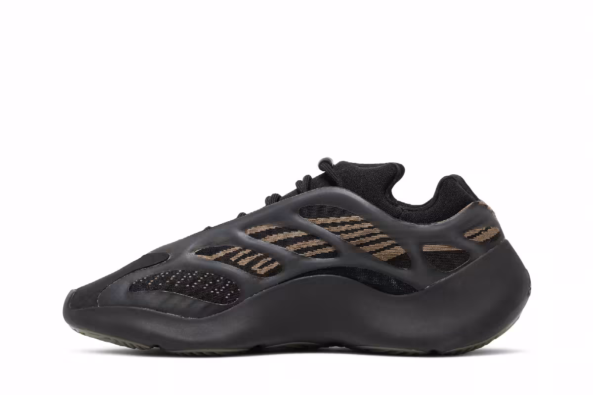 adidas Yeezy 700 V3 Clay Brown, view 4