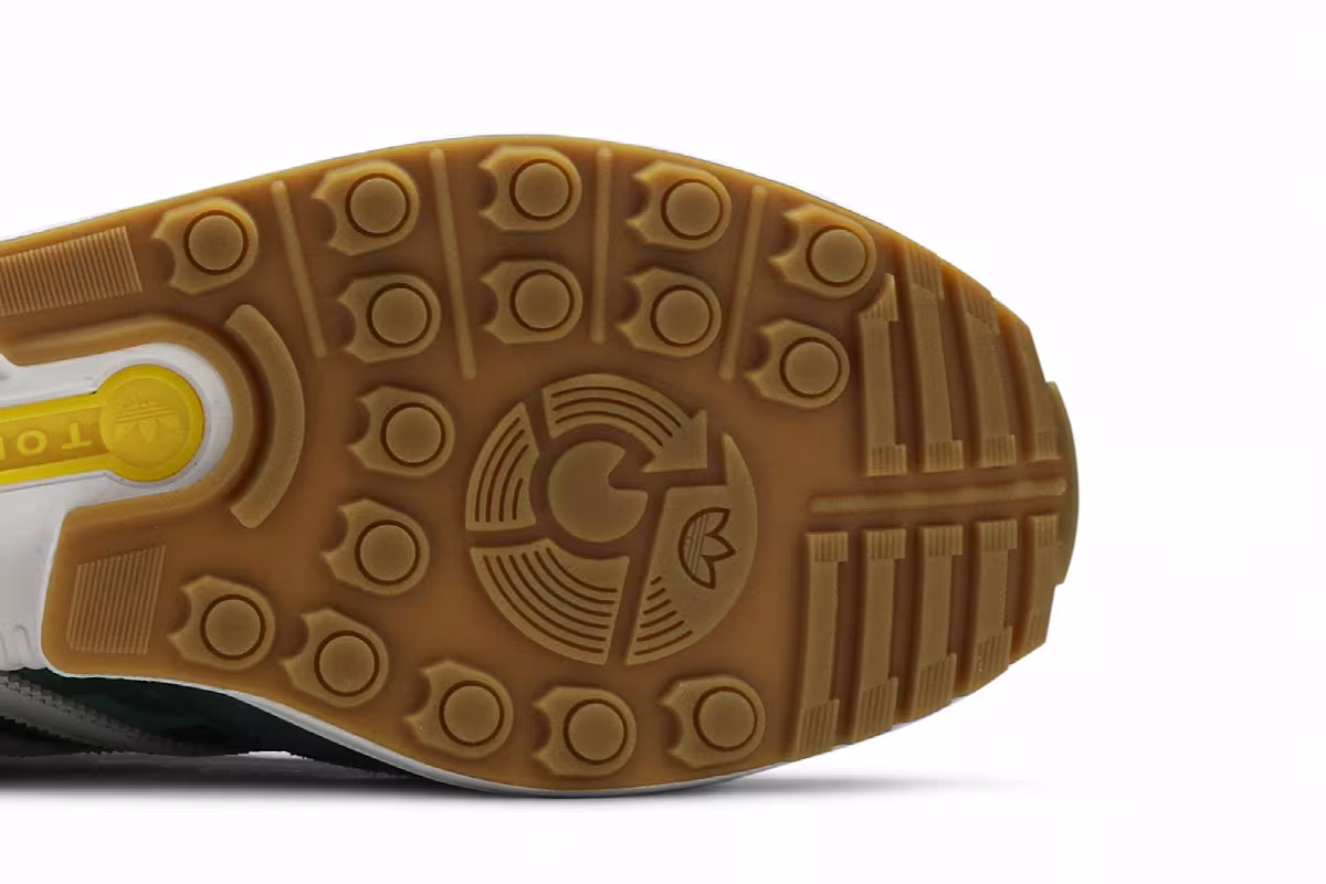 BAPE x Undefeated x adidas ZX 8000 A-ZX Series - Green Camo, view 6
