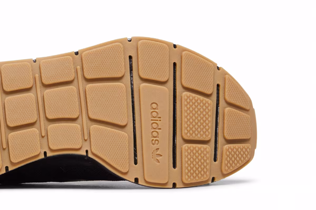 adidas Swift Run Black Gum, view 6