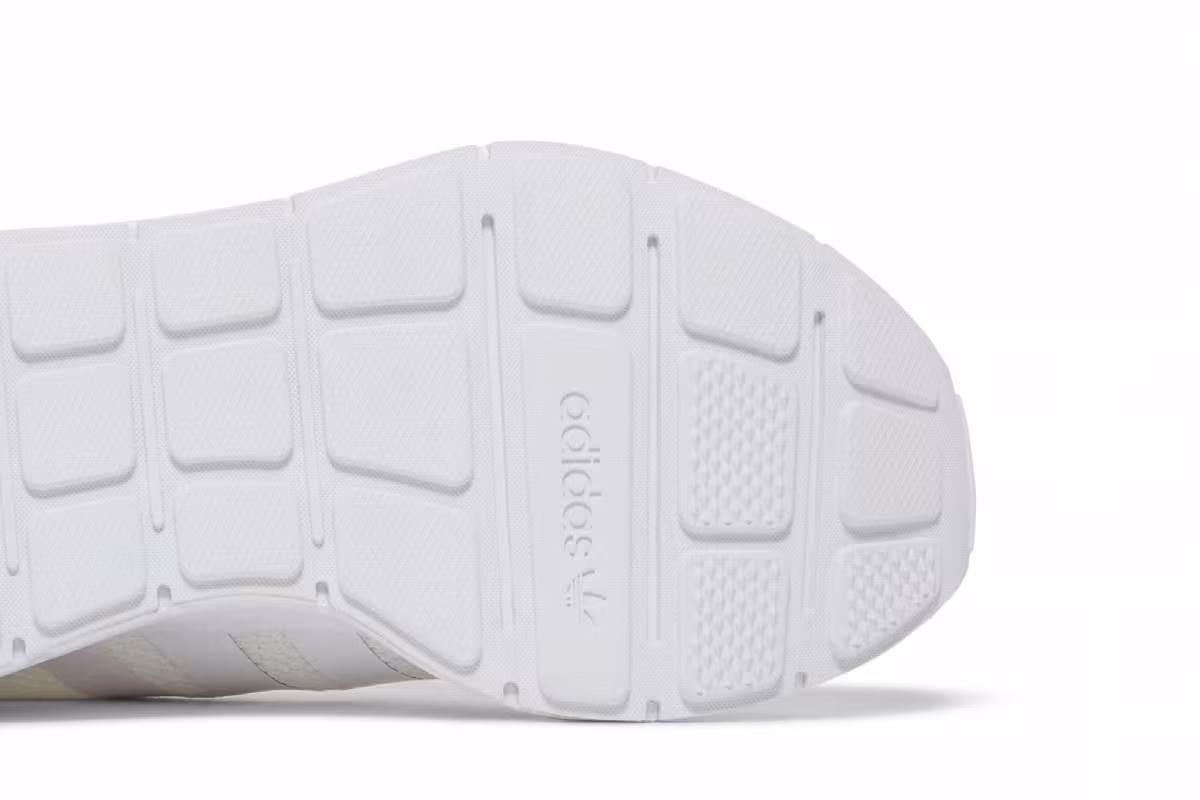 Adidas Swift Run X J Triple White, view 6
