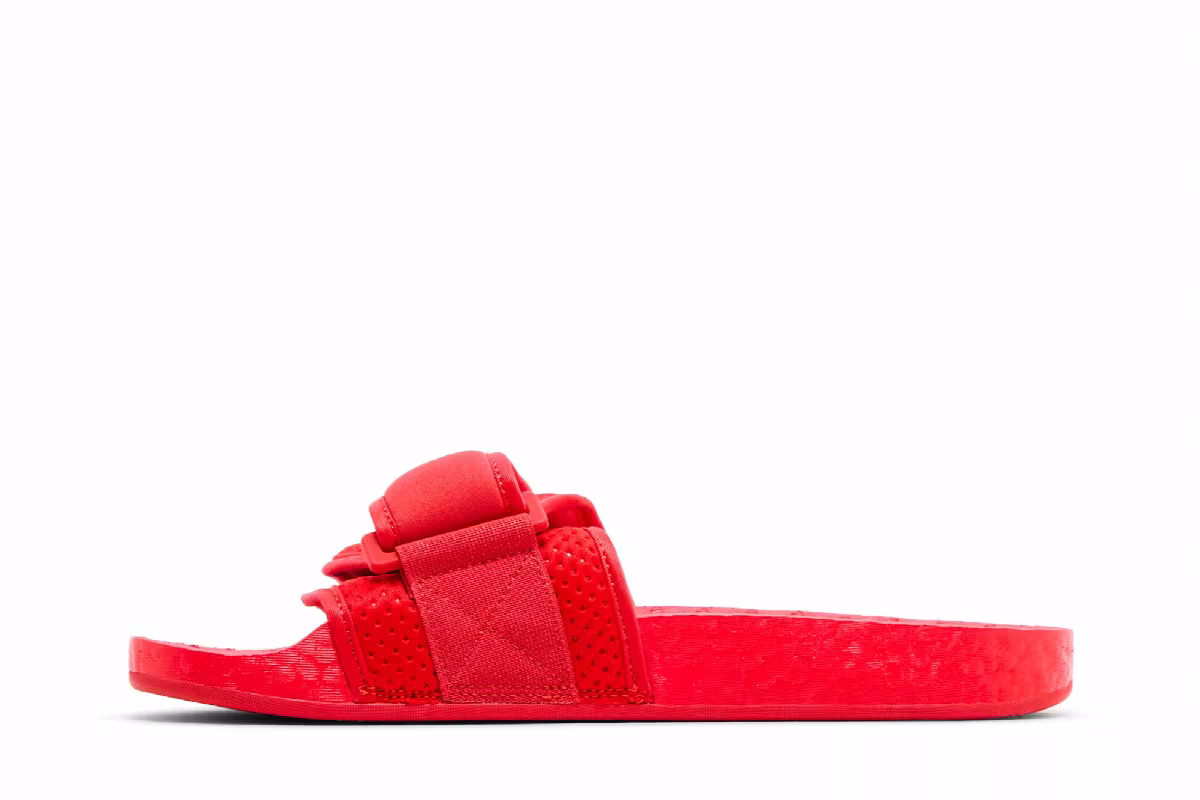 Pharrell x adidas Boost Slides Active Red, view 4