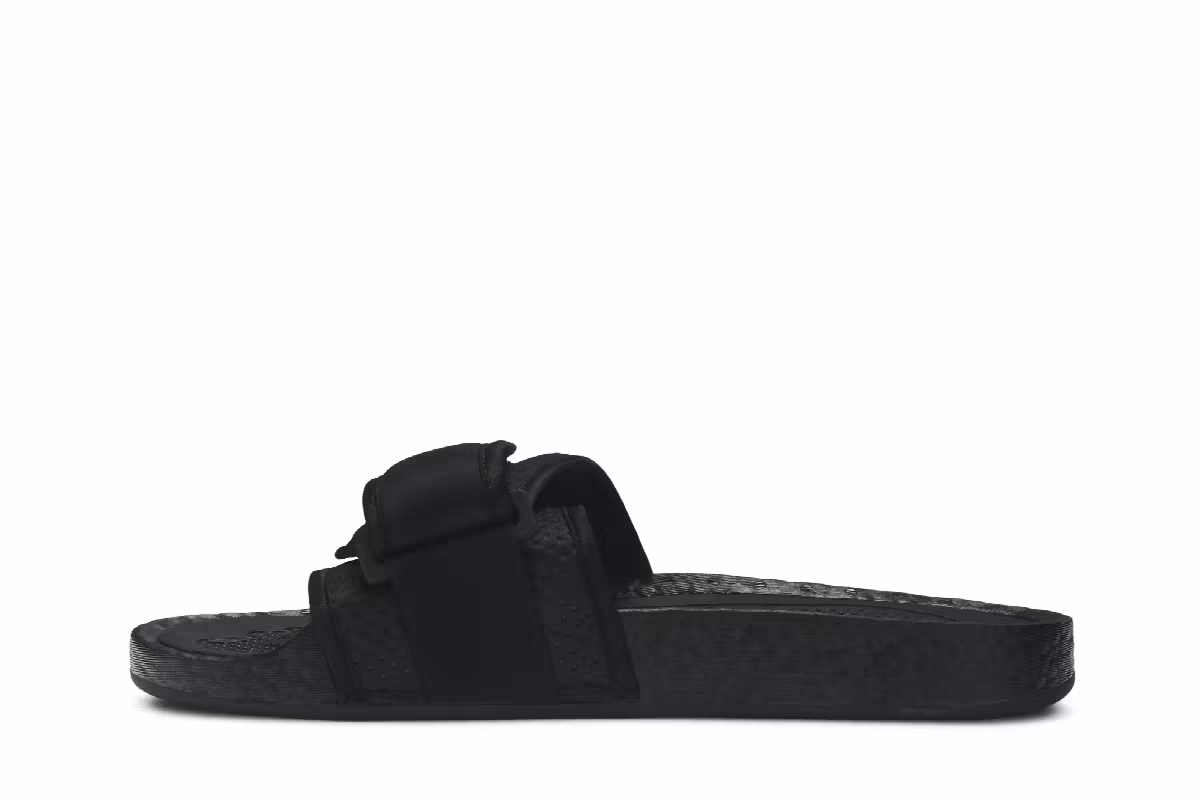 Pharrell x adidas Boost Slides Triple Black, view 4