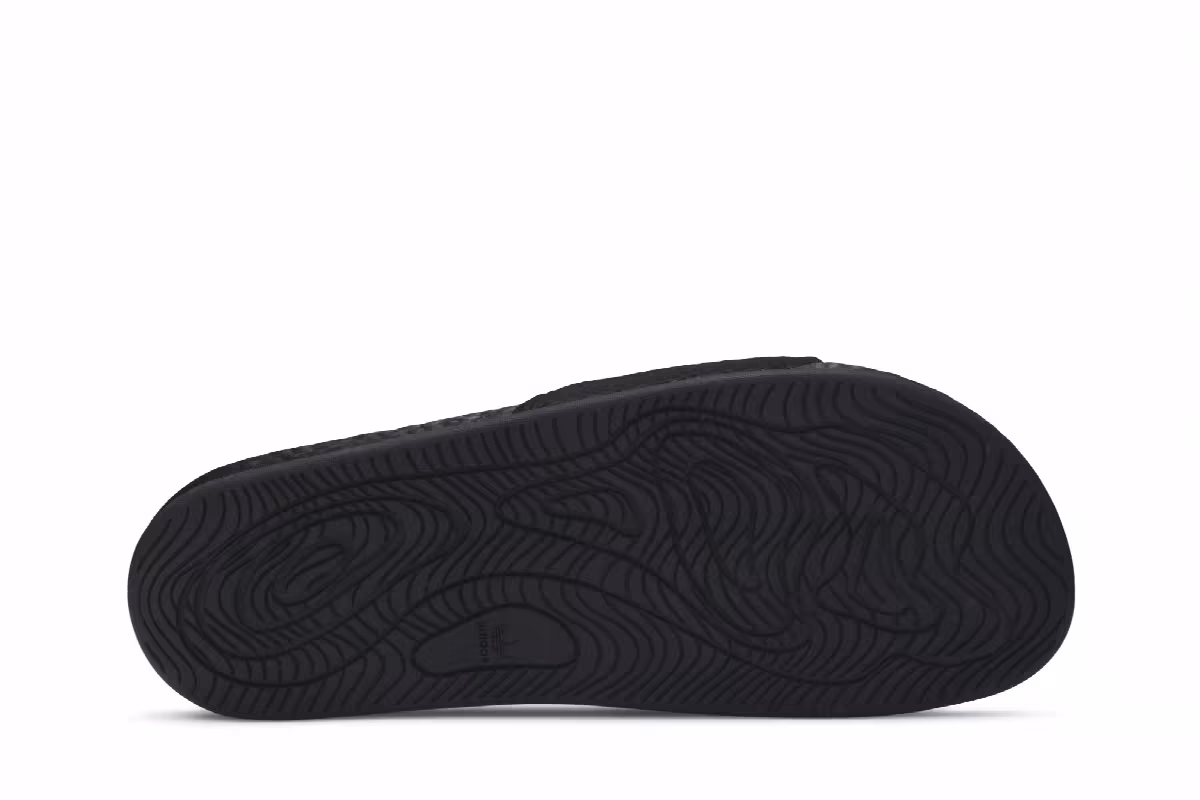 Pharrell x adidas Boost Slides Triple Black, view 5