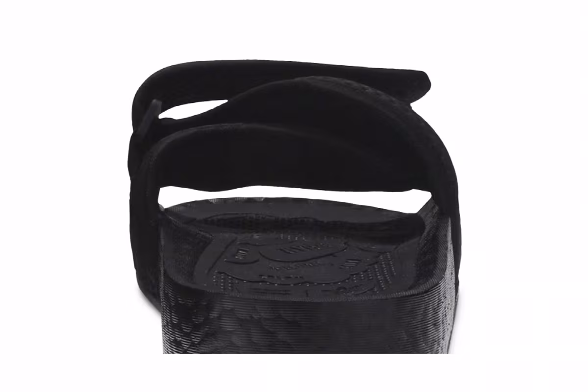 Pharrell x adidas Boost Slides Triple Black, view 8