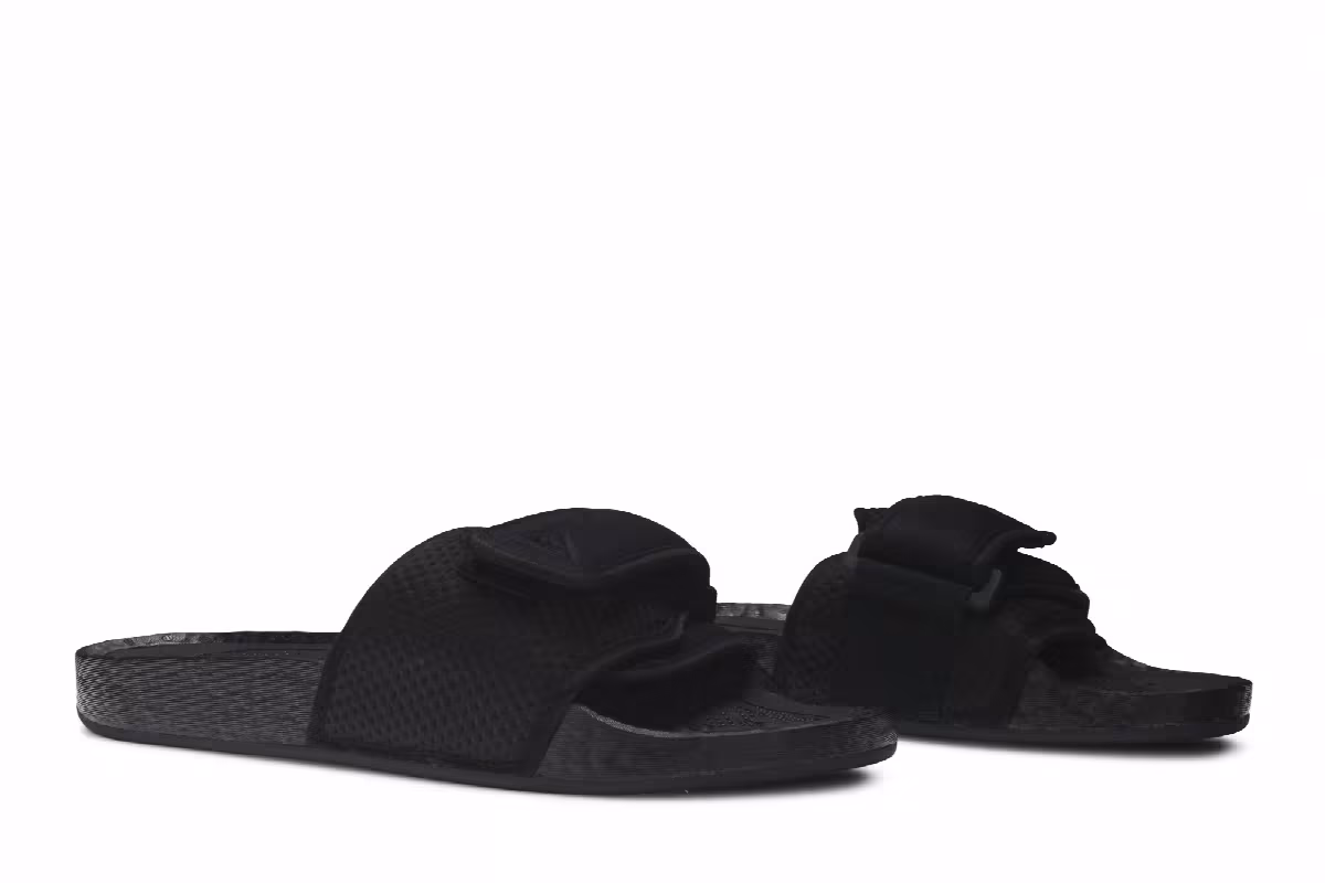 Pharrell x adidas Boost Slides Triple Black, view 9