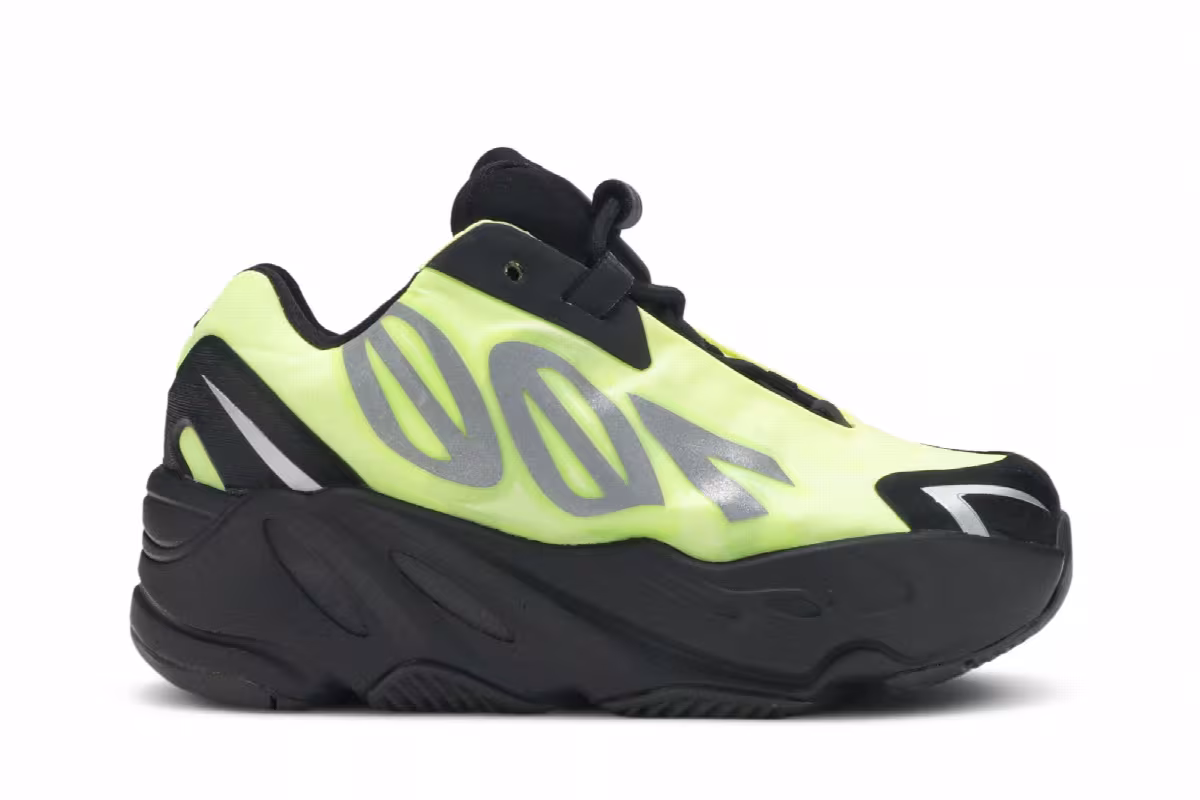 adidas Yeezy Boost 700 MNVN Infants Phosphor, view 2
