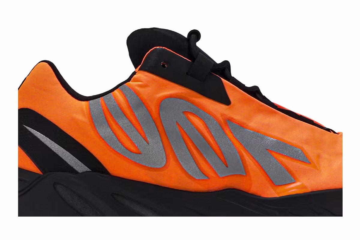 adidas Yeezy Boost 700 MNVN Kids Orange, view 3