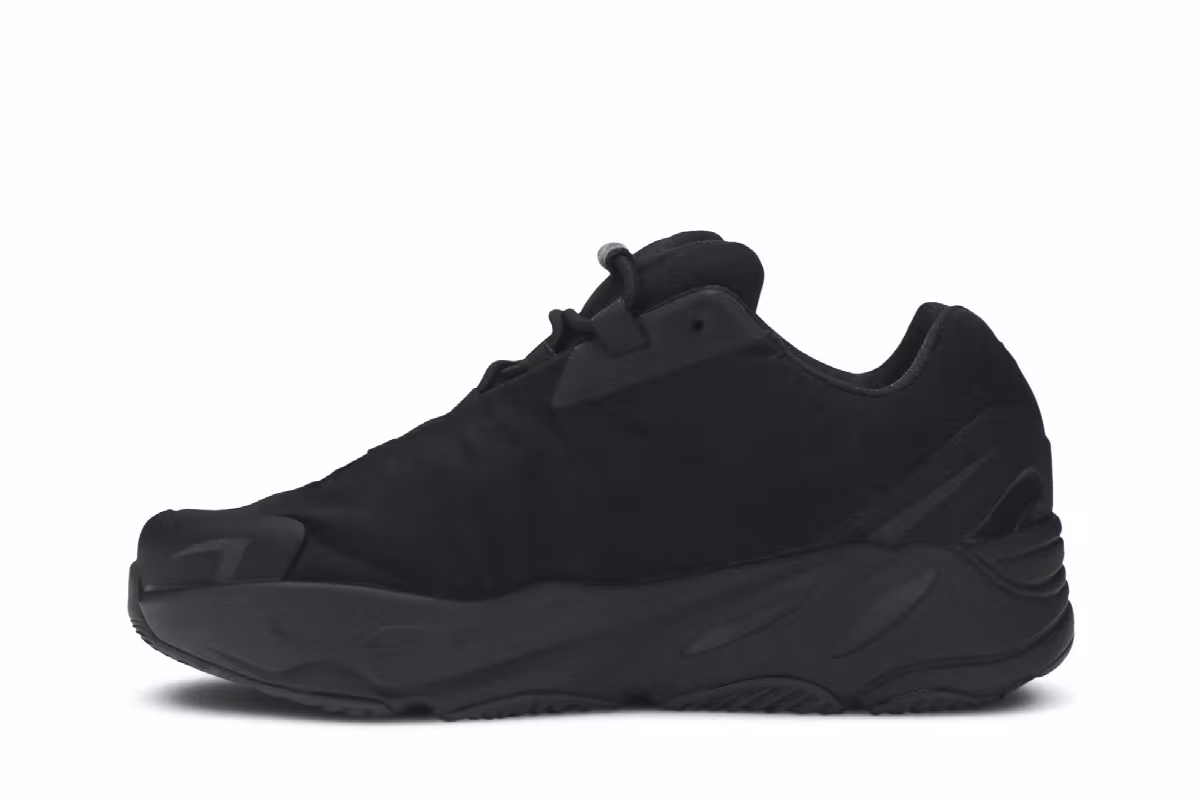 adidas Yeezy Boost 700 MNVN Kids Triple Black, view 4