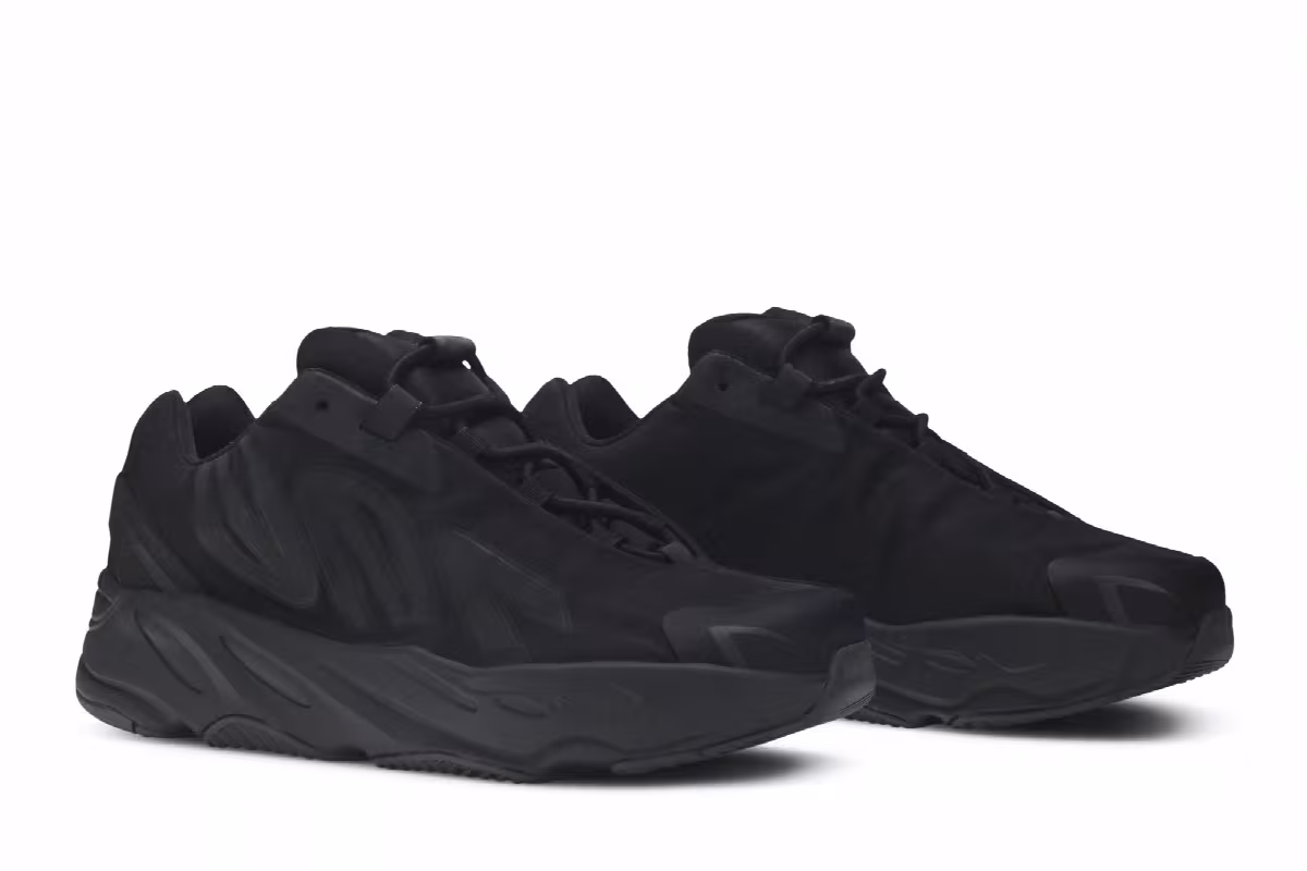 adidas Yeezy Boost 700 MNVN Kids Triple Black, view 9