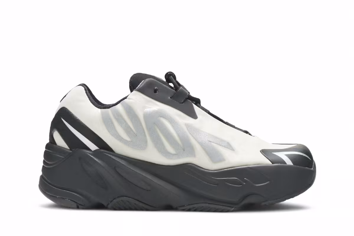 adidas Yeezy Boost 700 MNVN Infants Bone, view 2