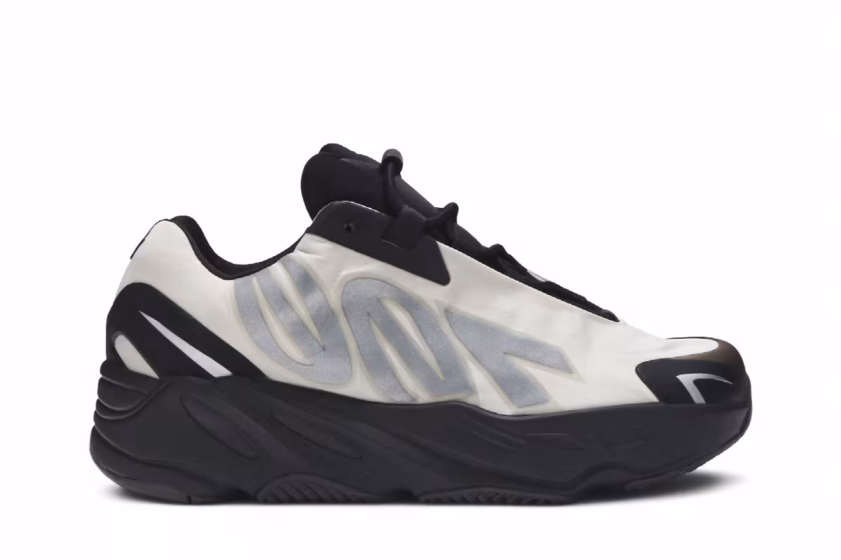 Adidas Yeezy Boost 700 MNVN Kids Bone, view 2