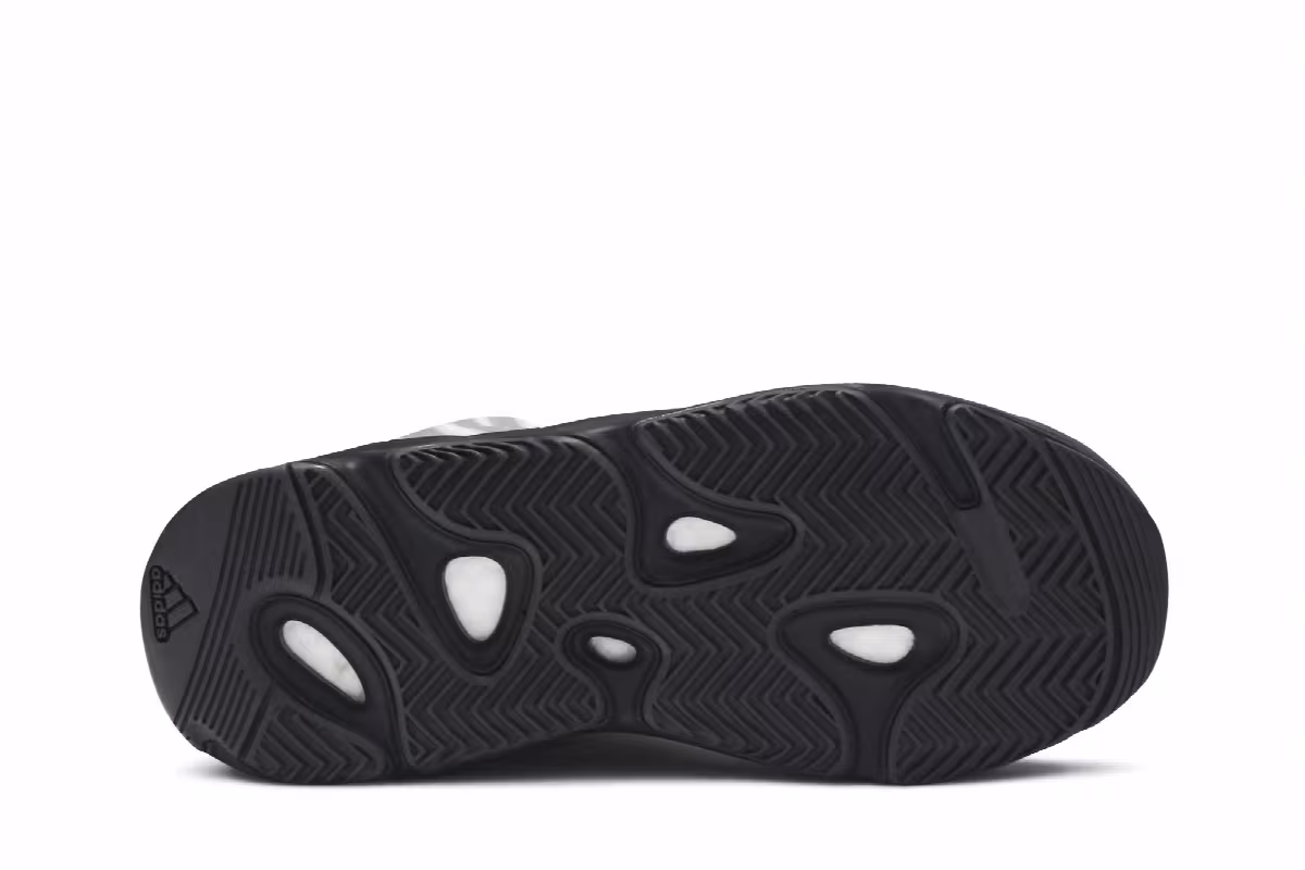 Adidas Yeezy Boost 700 MNVN Kids Bone, view 5