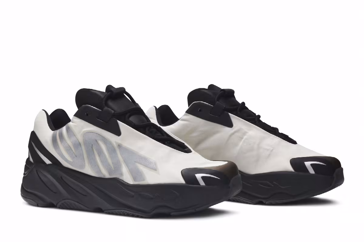 Adidas Yeezy Boost 700 MNVN Kids Bone, view 9