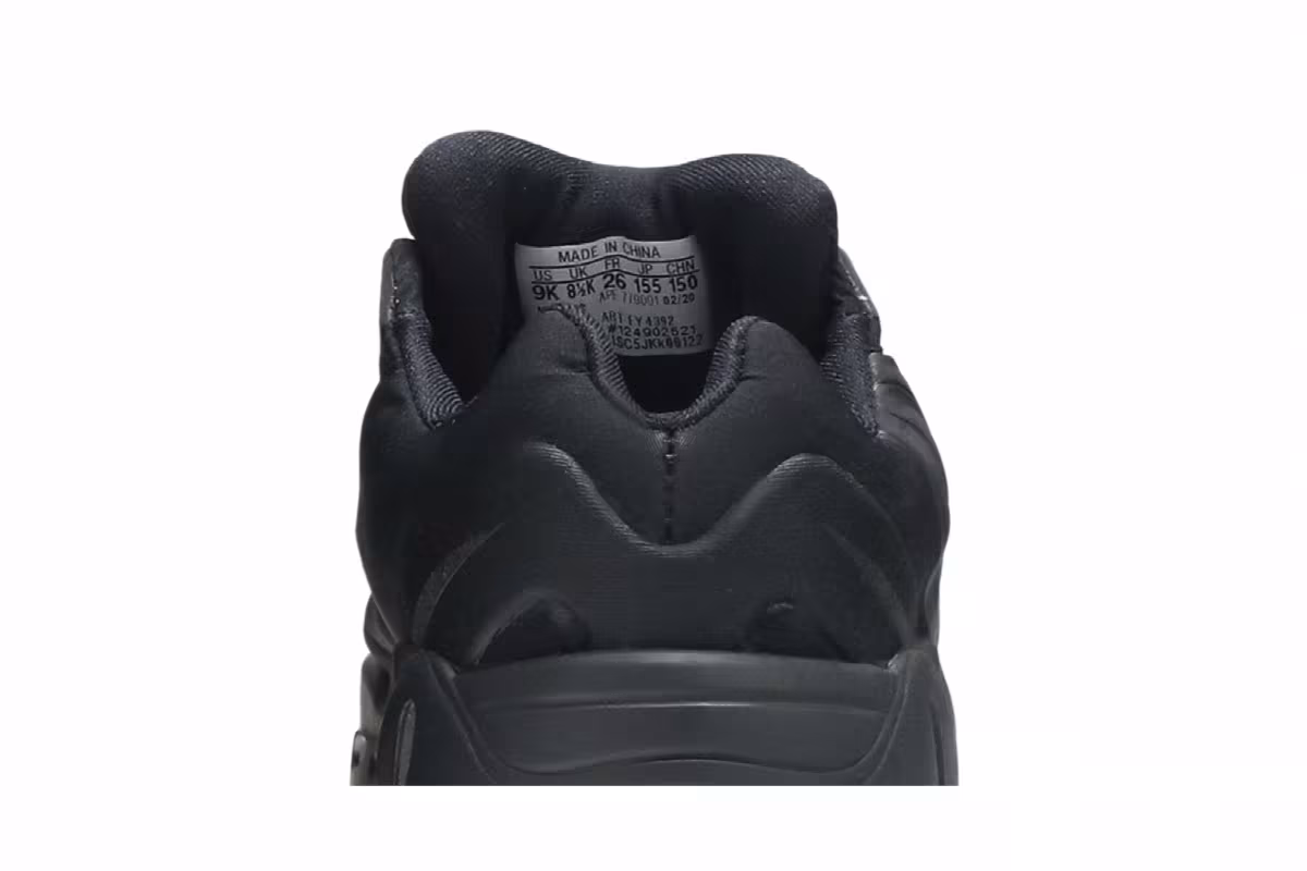 Adidas Yeezy Boost 700 MNVN Infants Triple Black, view 8