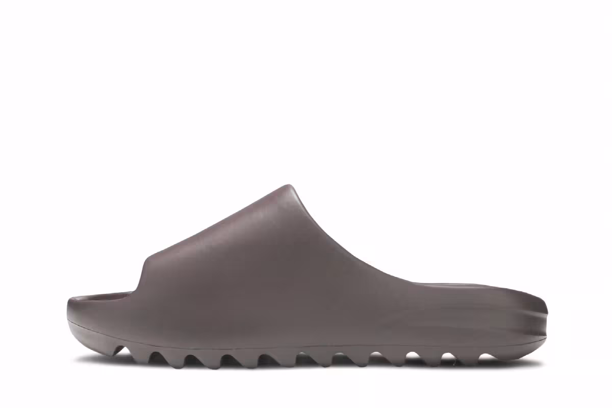 adidas Yeezy Slides Soot, view 4