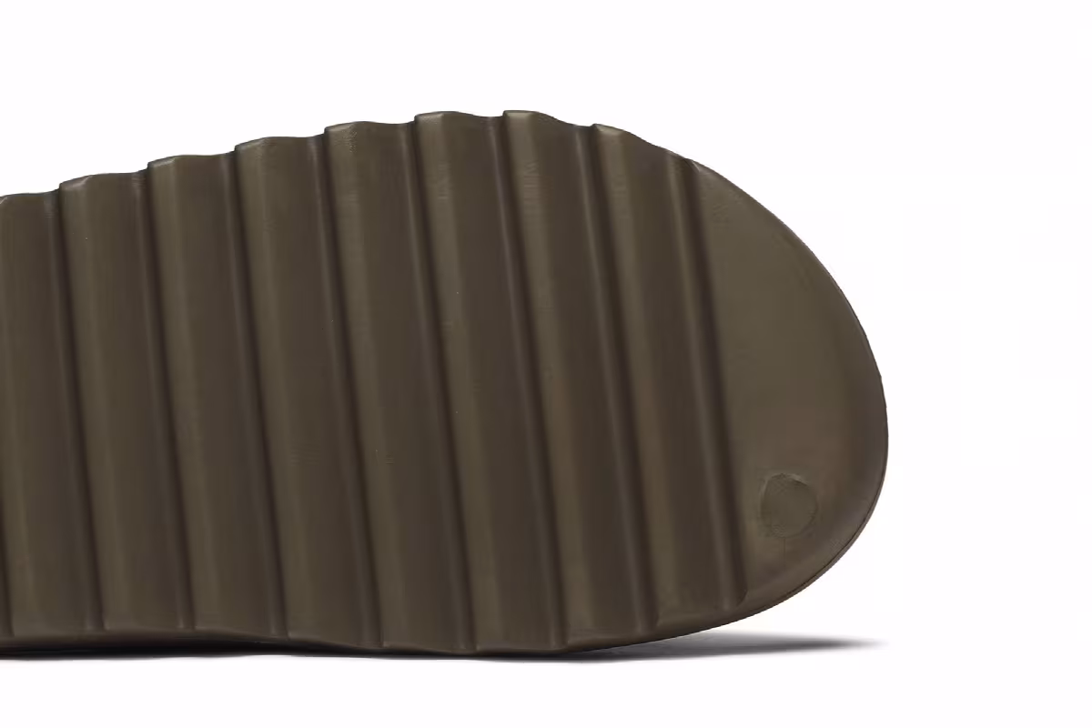 adidas Yeezy Slides Earth Brown, view 6